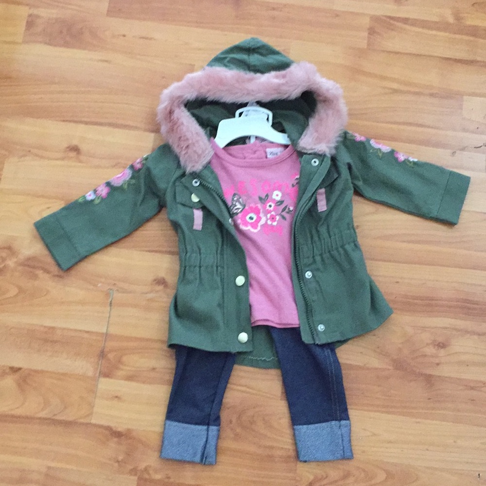 NWT LITTLE LASS EMBROIDERED FUR 3 PIECE SET SZ 12M